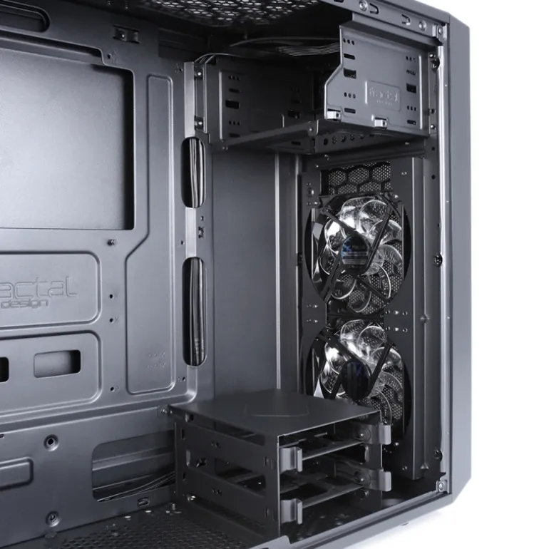 Caja/Torre Fractal Design Focus G Negro